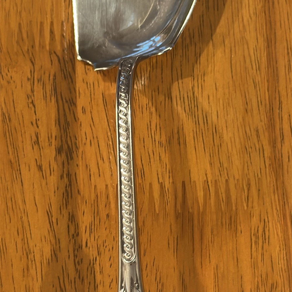 Gorham Co silver plated large fish serving spoon. PAV engraved - Picture 3 of 8
